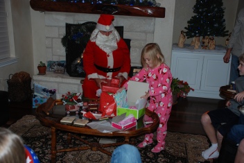 2013-12-23 21-12-08 Hildebrand Christmas.jpg